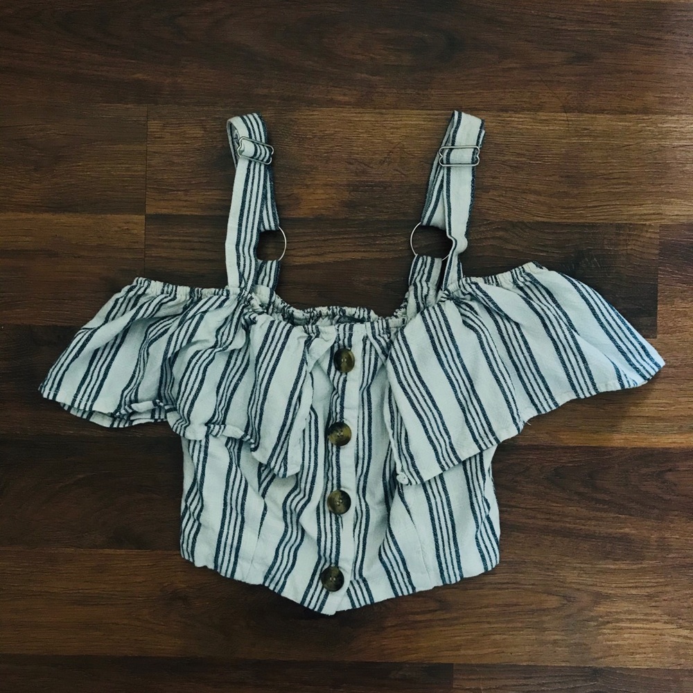 STRIPPED CROP TOP